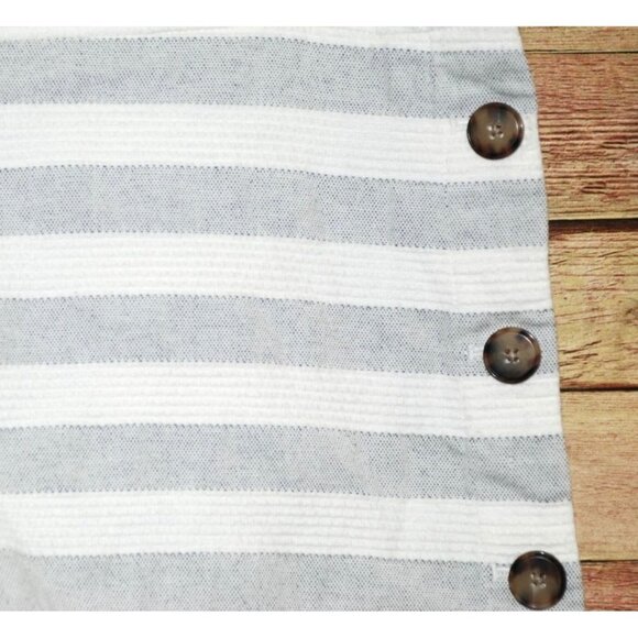 Ann Taylor Loft Ladies White & Gray Striped Short Shorts Size 10 Buttons Cotton - Picture 3 of 9